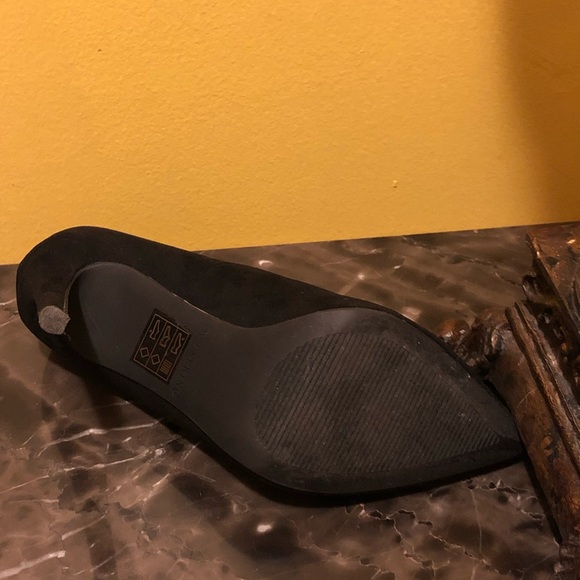 Ladies shoes - Picture 3 of 3